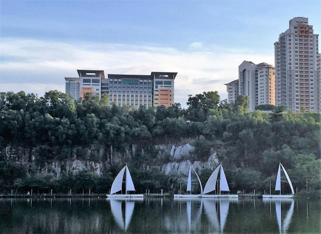 Resort Suites By Landmark At Bandar Sunway Sunway Lagoon Kampong Penaga  Exteriör bild