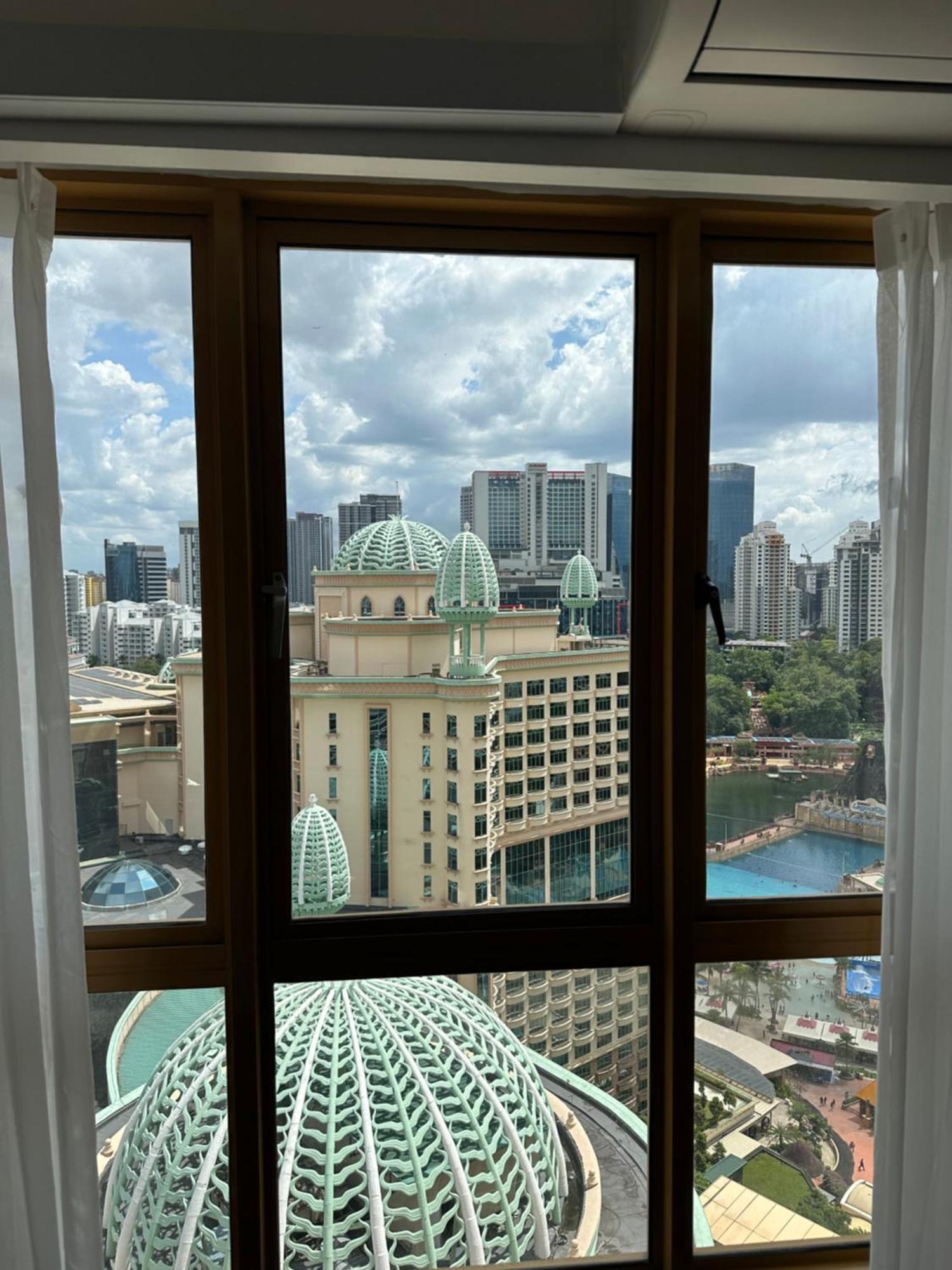 Resort Suites By Landmark At Bandar Sunway Sunway Lagoon Kampong Penaga  Exteriör bild